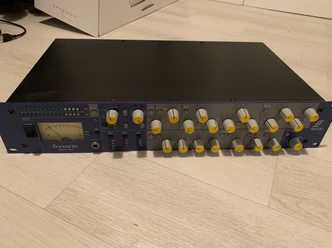 Focusrite ISA 220 채널스트립 중고악기 뮬