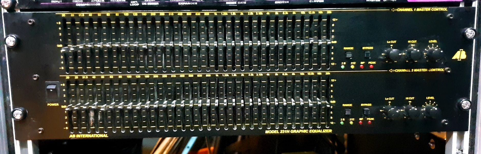 AB International 듀얼그래픽 EQ 231H 중고악기 뮬