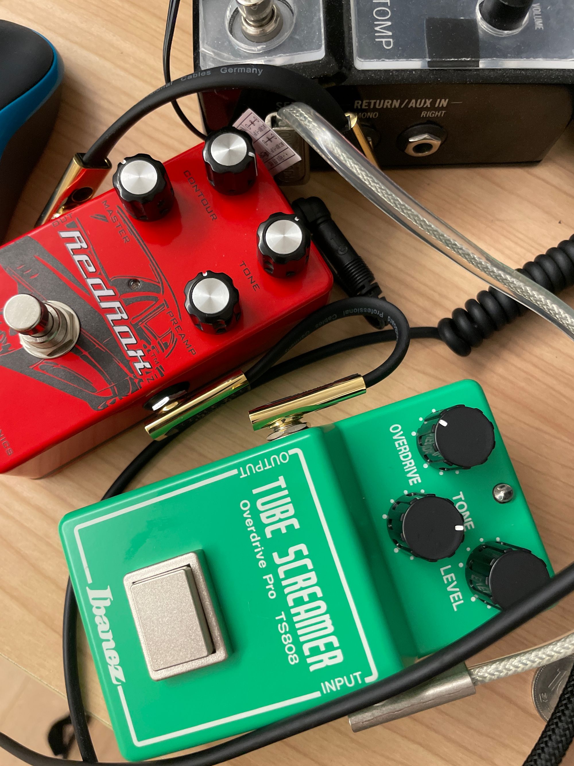 다른건 몰라도 TS808은 정말 hx stomp시뮬이랑 똑같네요. 중고악기 뮬