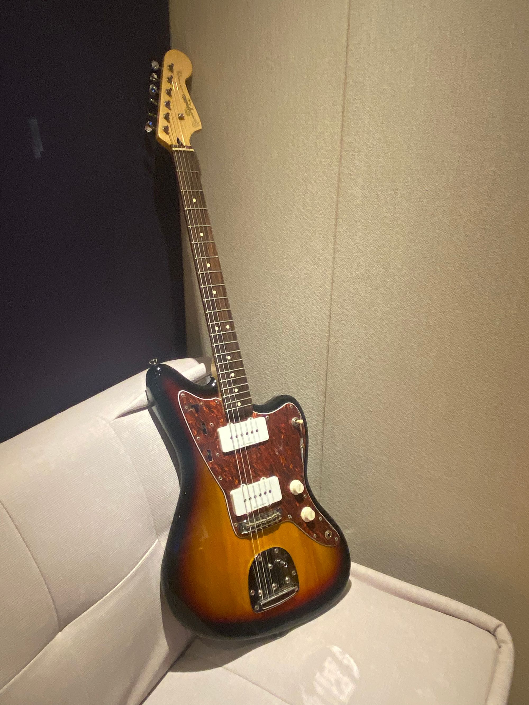 스콰이어 빈티지 모디파이드 재즈마스터 Jazzmaster 중고악기 뮬