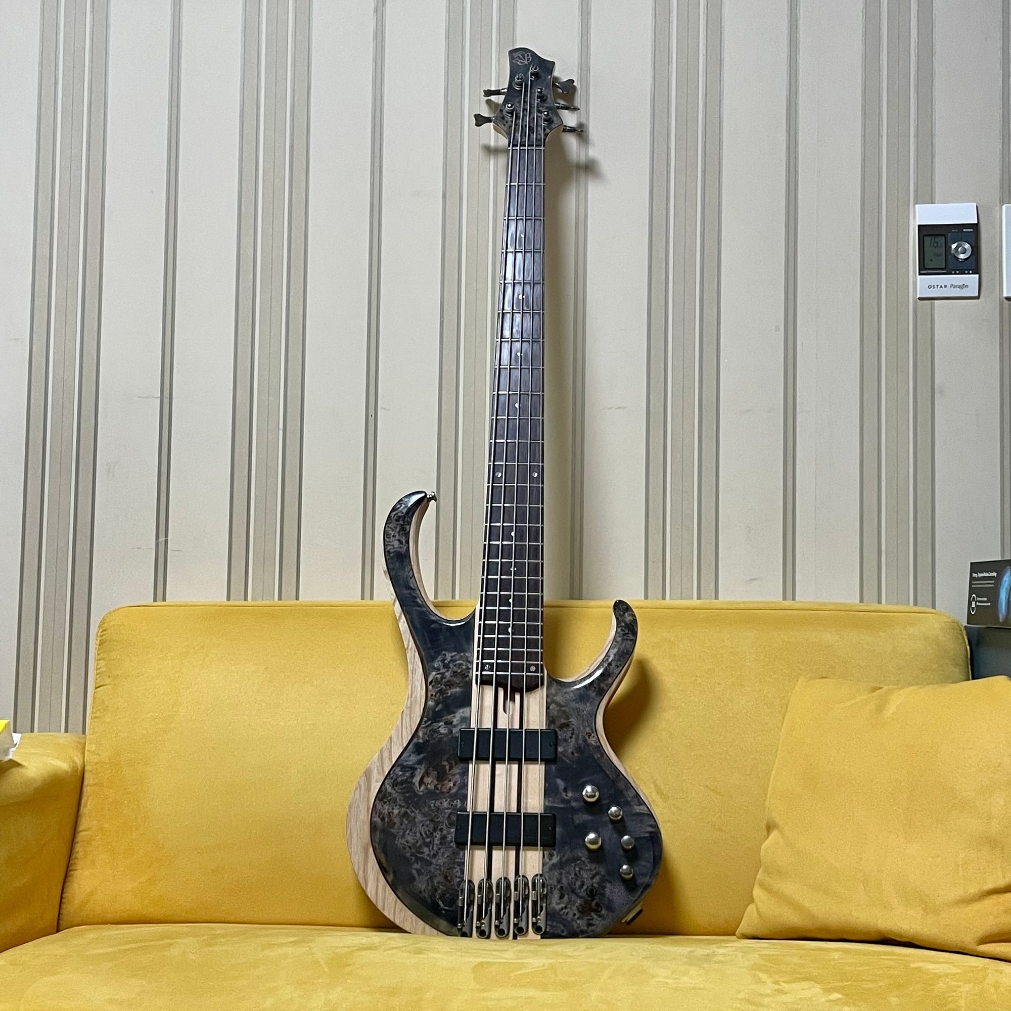 아이바네즈 BTB845 Ibanez 5현 베이스 | 중고악기 뮬