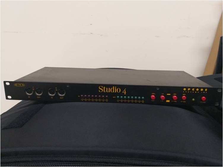 Opcode Studio4 - Made in USA | 중고악기 뮬