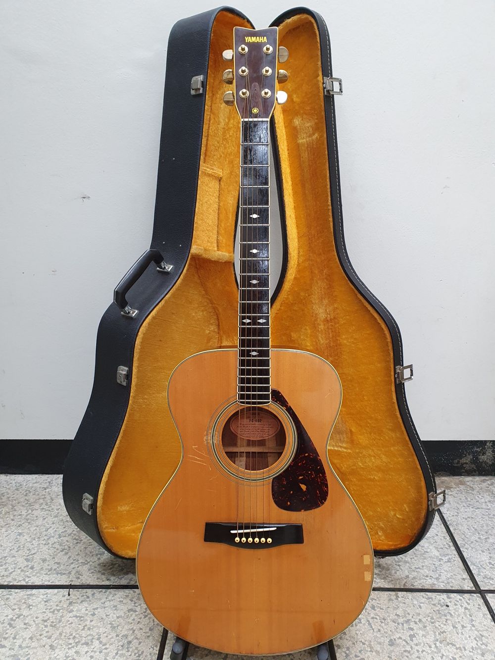 yamaha-fg-402-om-top