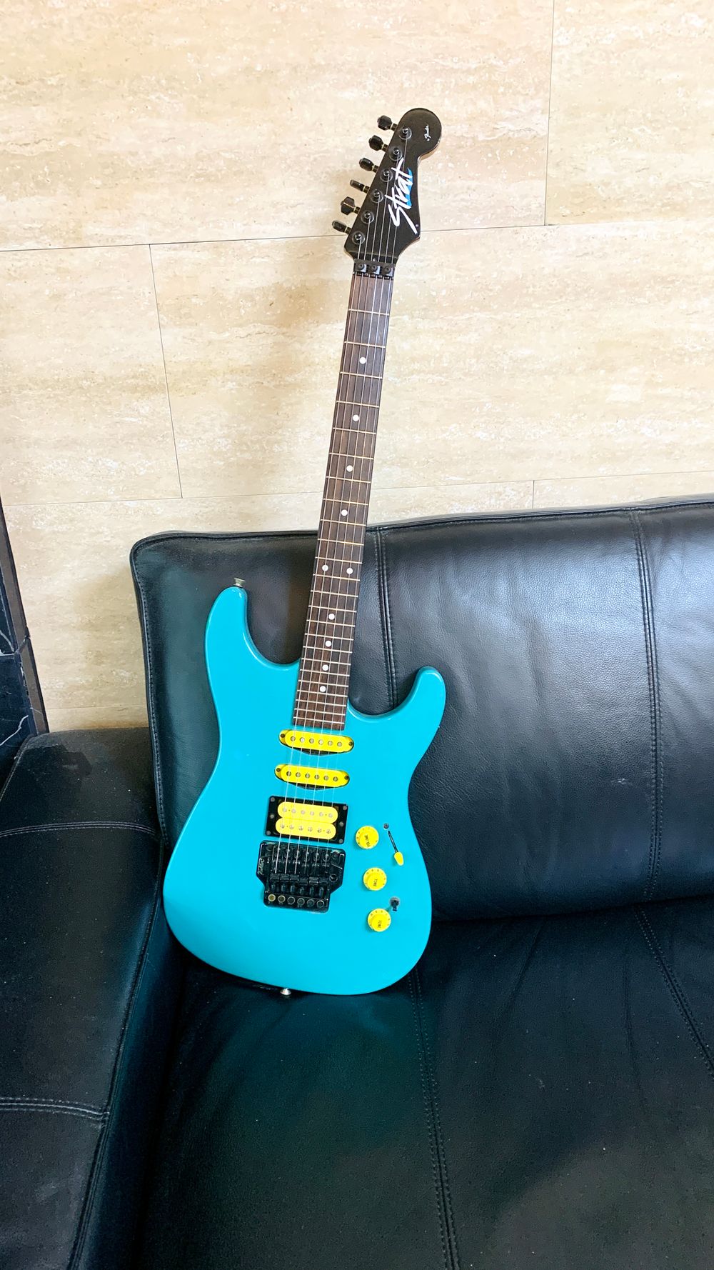Fender 오리지널 ‘USA HM Strat' 중고악기 뮬