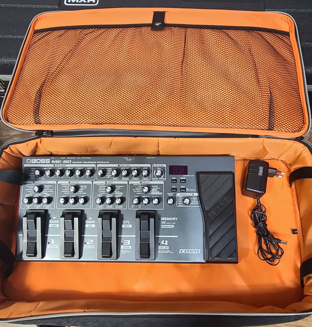 (예약중) 멀티이펙터 BOSS me80 중고악기 뮬