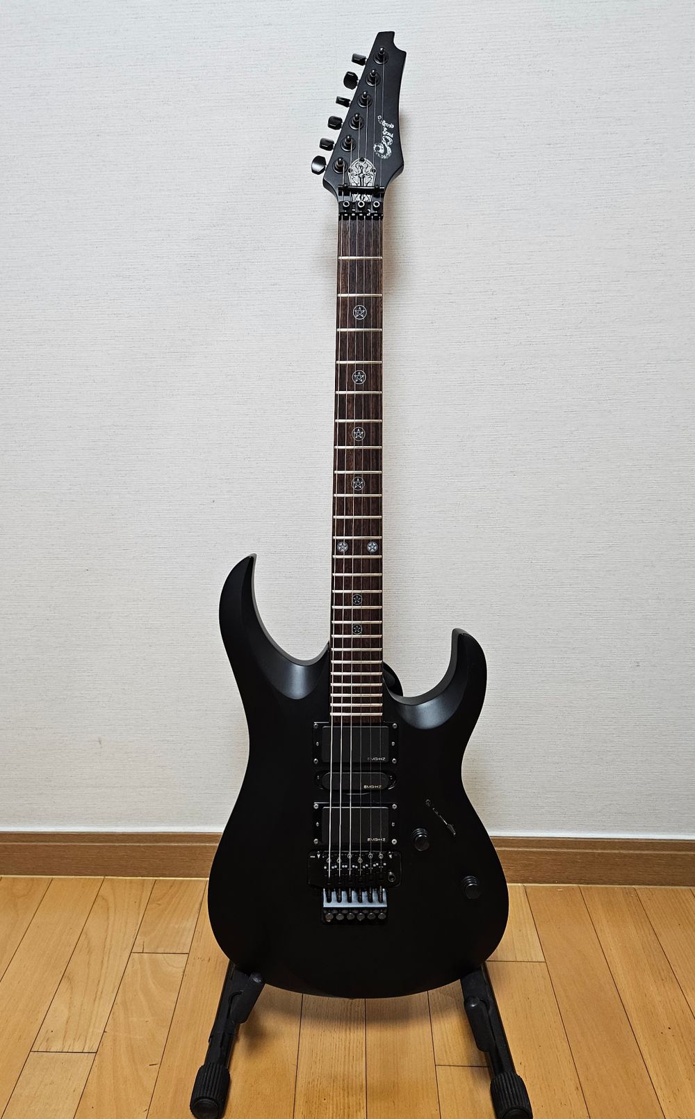 완료) 콜트 Cort EVL-X4 , EMG HZ 픽업 | 중고악기 뮬